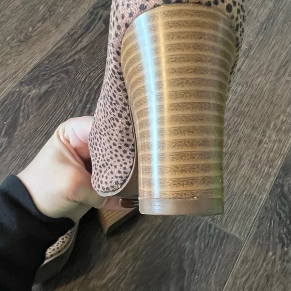 Maurice’s leopard print block heels - Picture 5 of 5